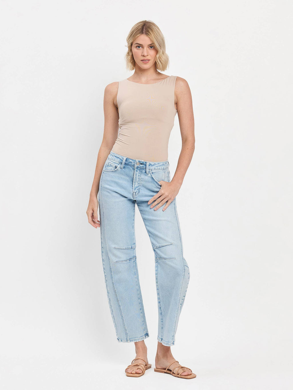 HIGH RISE LIGHT WASH BARREL LEG JEANS