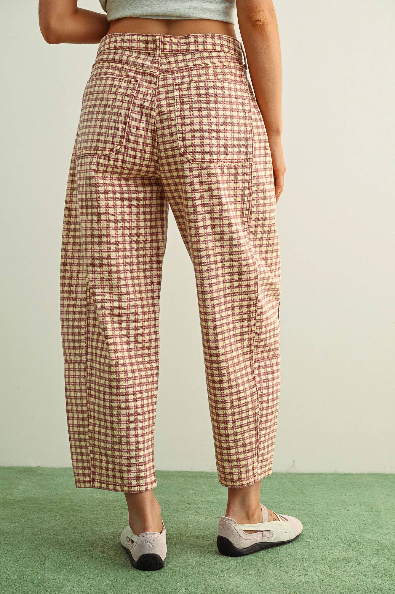 MINI CHECKER PATTERN BARREL PANTS