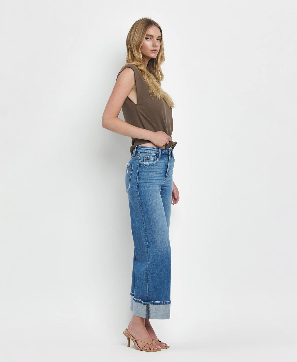 HIGH RISE MEDIUM WASH CUFFED WIDE JEANS