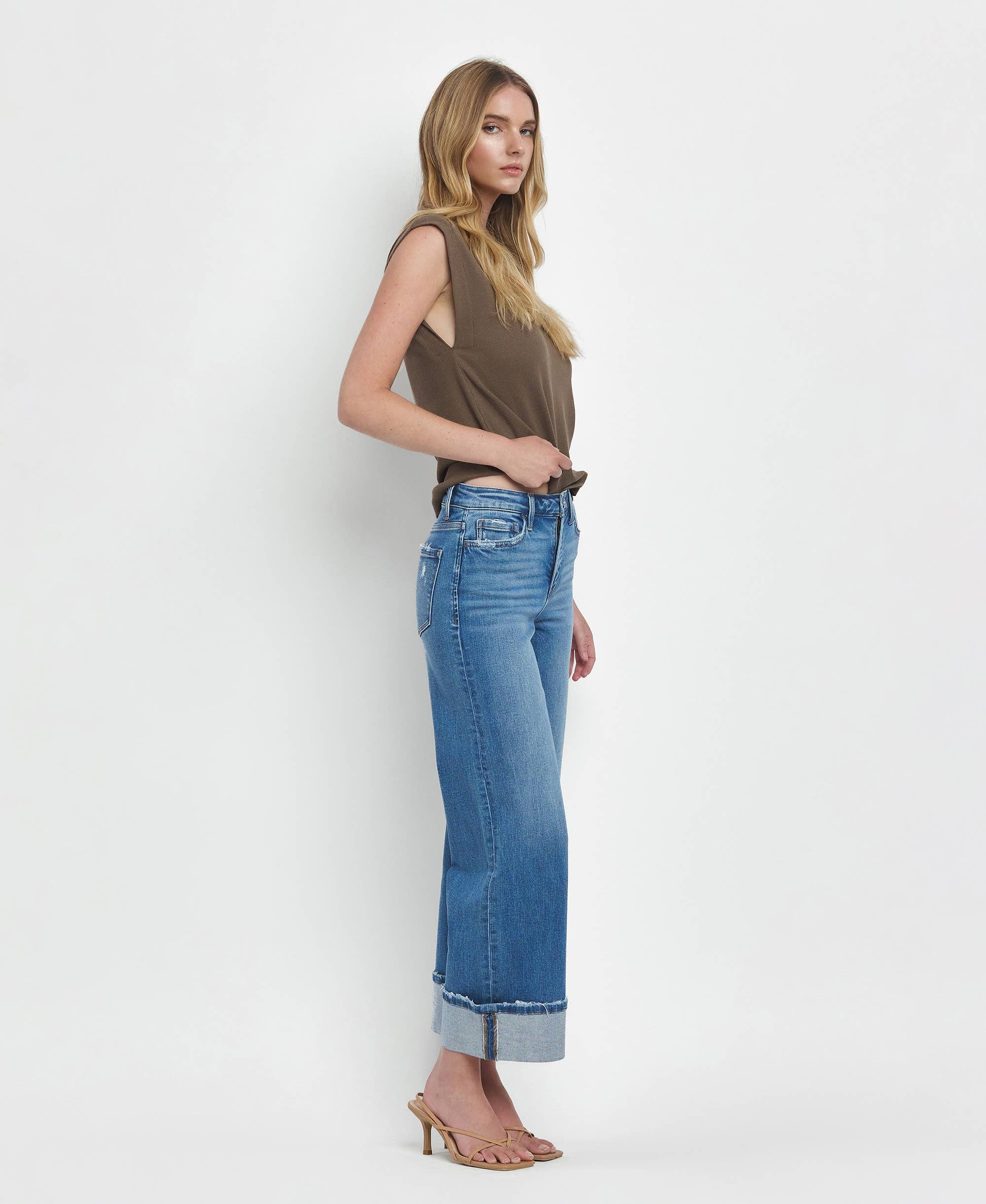 HIGH RISE MEDIUM WASH CUFFED WIDE JEANS