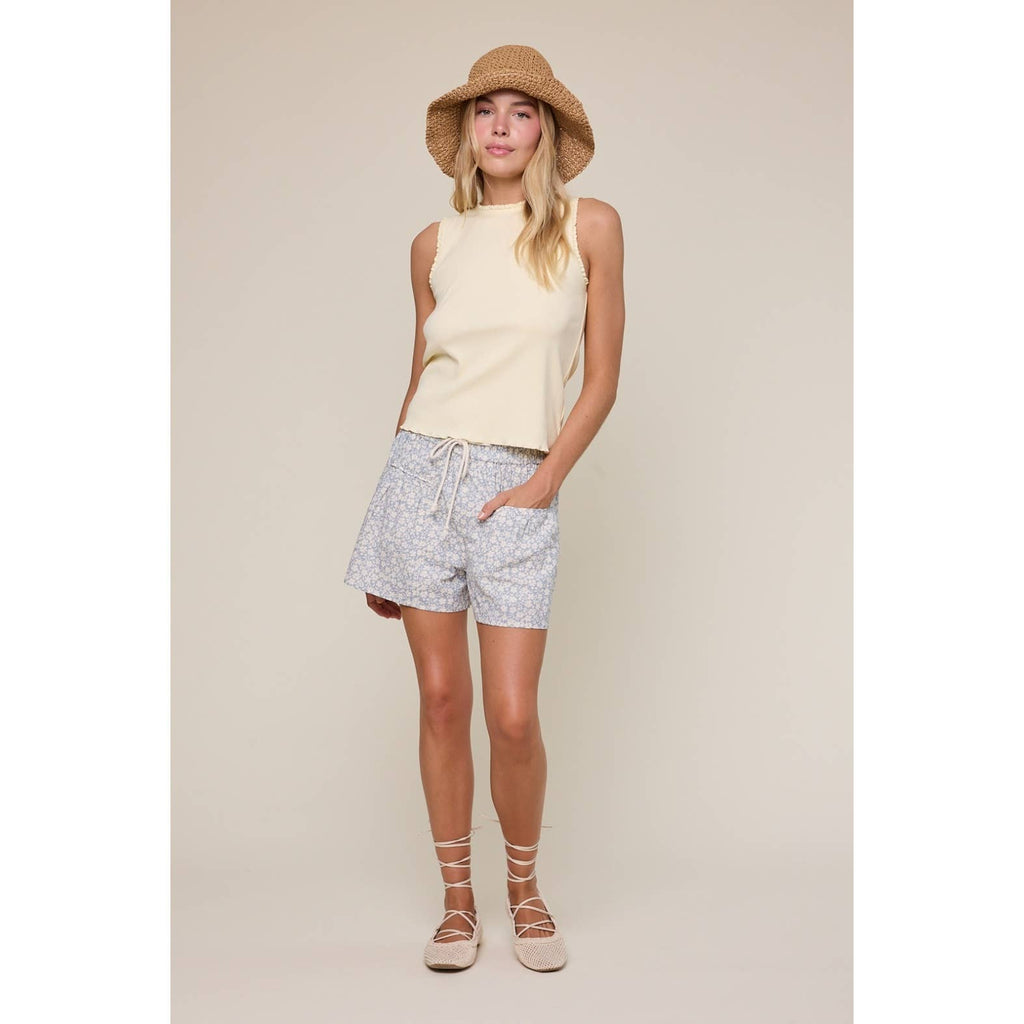 RIBBED KNIT TANK TOP WITH TRIM DETAIL