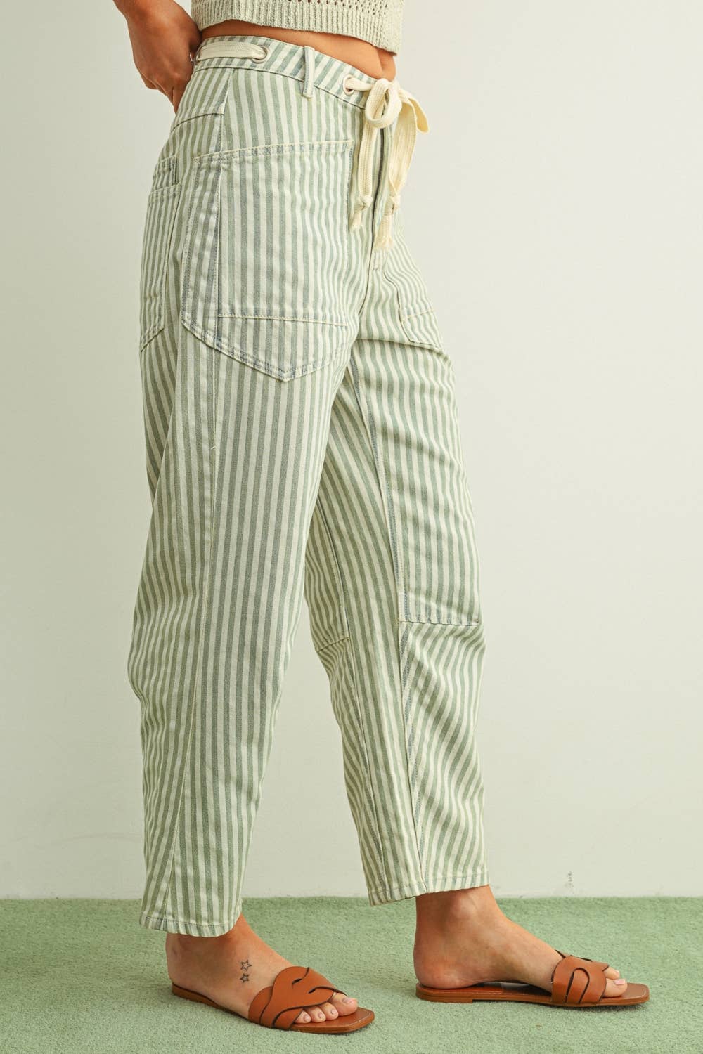 STRIPE PRINTED BARREL PANTS WITH COTTON TAPE BELT