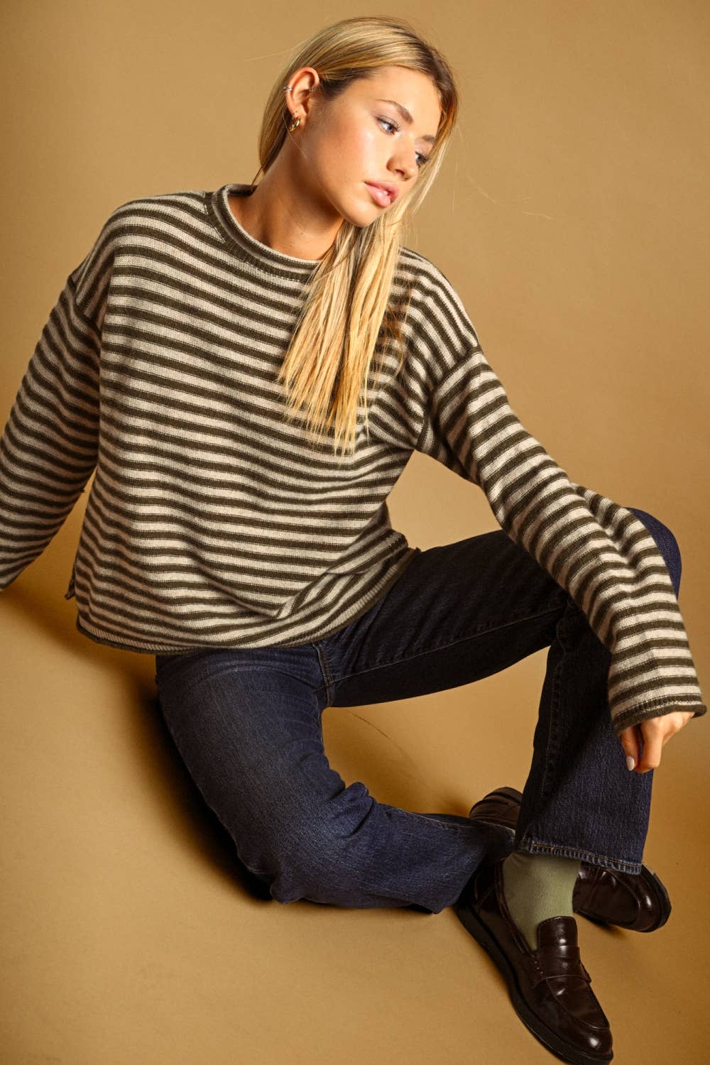 STRIPED PATTERN ROLLED NECK DETAIL TOP
