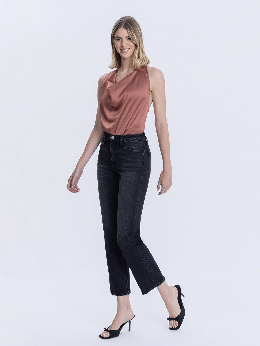 MID RISE BLACK ANKLE STRAIGHT JEANS