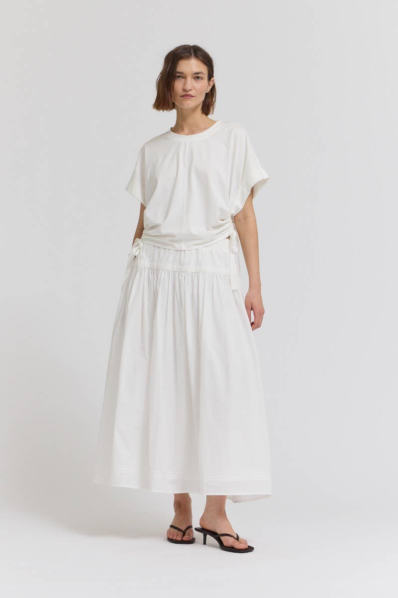 SIDE SCRUNCH TEE