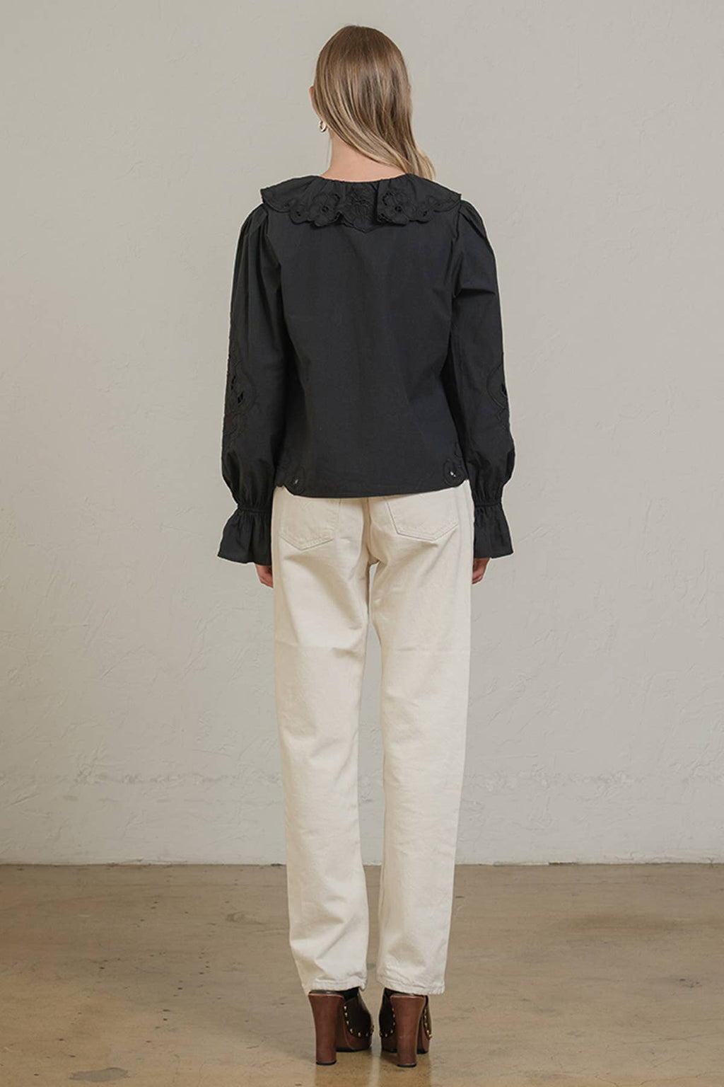 Embroidery Ruffle Blouse