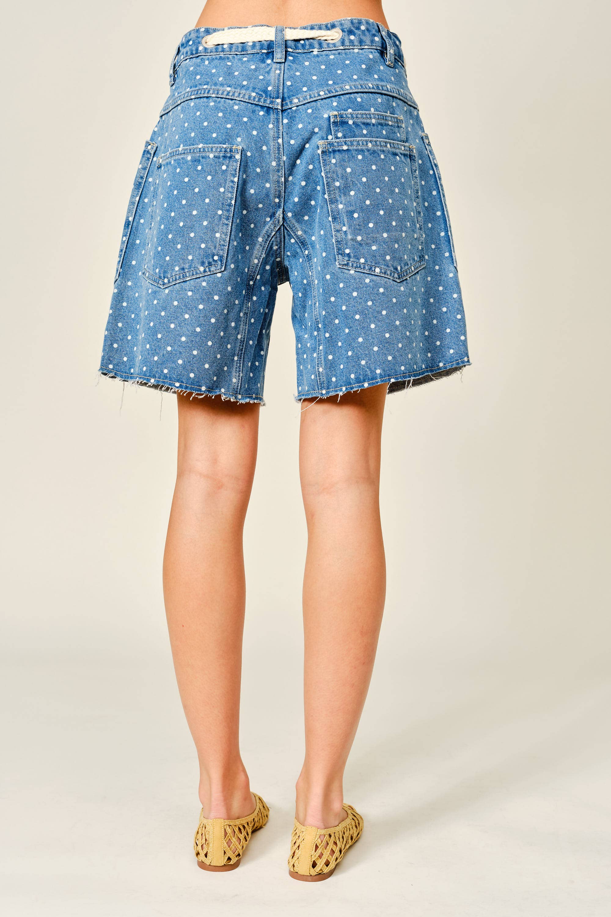 SMALL POLKA DOT BARREL SHORTS WITH BELT