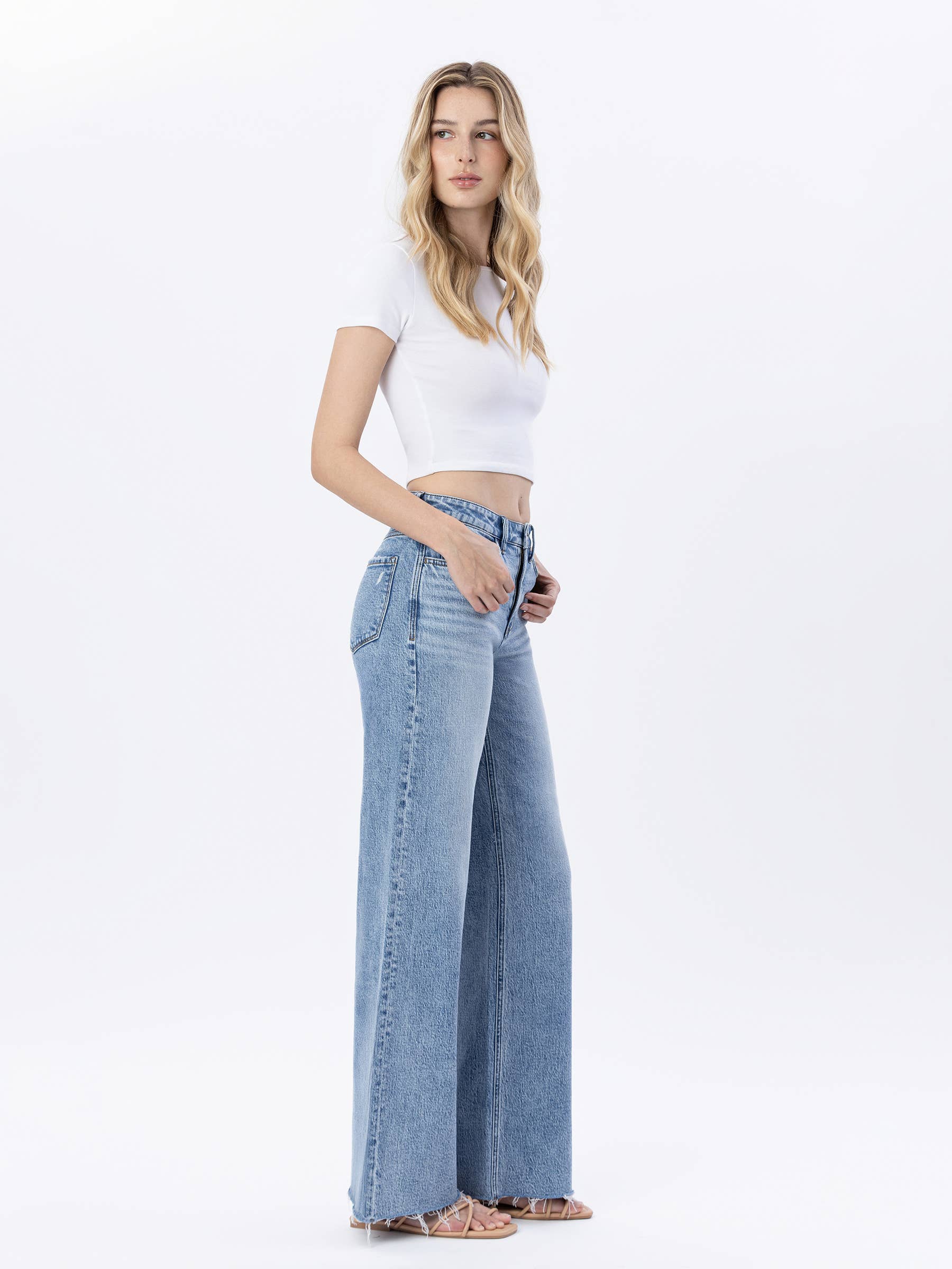 HIGH RISE RAW HEM WIDE JEANS